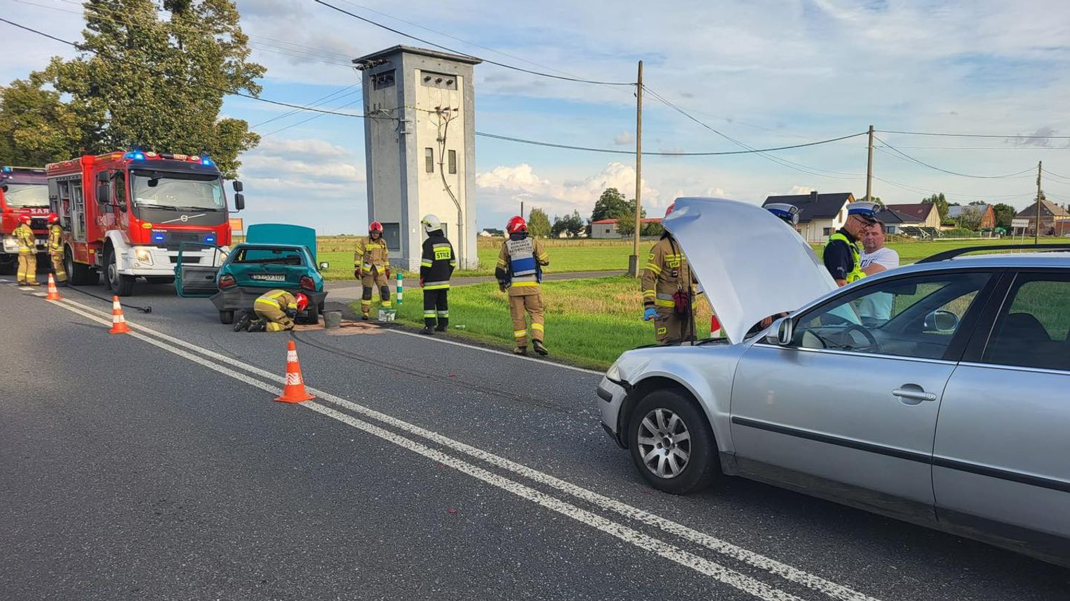 Dwie osoby trafiły do szpitala po zderzeniu samochodów na DK 40