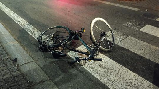 11-letnia rowerzystka potrącona na przejeździe rowerowym