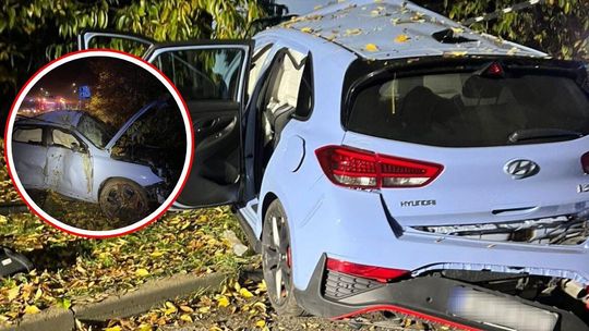 19-latek uderzył hyundaiem w przydrożne drzewo. 17-letnia pasażerka trafiła do szpitala