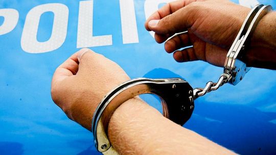 32-latek był poszukiwany. Miał zakaz prowadzenia pojazdów - wpadł podczas kontroli drogowej