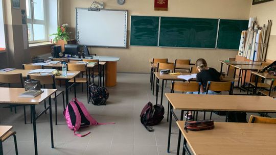 696 uczniów podstawówek i 46 przedszkolaków z Kędzierzyna-Koźla przebywa obecnie na kwarantannie