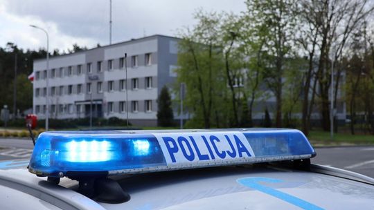 Niefortunny wieczór 81-latki. Z pomocą przyszli kędzierzyńsko-kozielscy policjanci