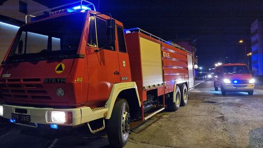 Alarm bombowy w hotelu Court. Ewakuowano gości i personel