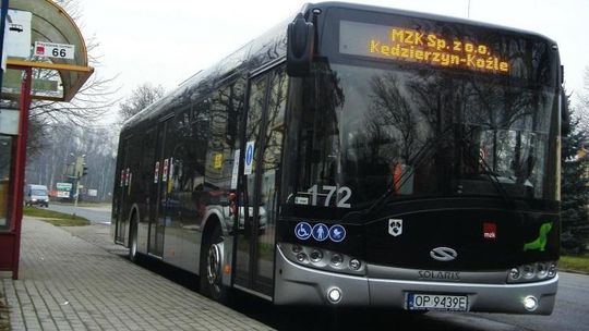 Autobusem MZK na Dębową