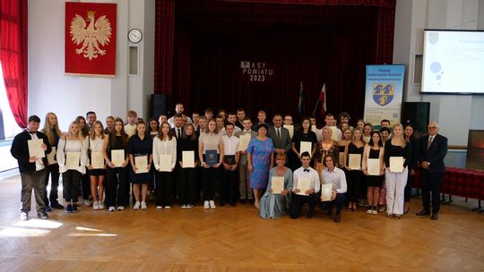 Aż 53 uczniów zostało tegorocznymi "Asami Powiatu 2023"