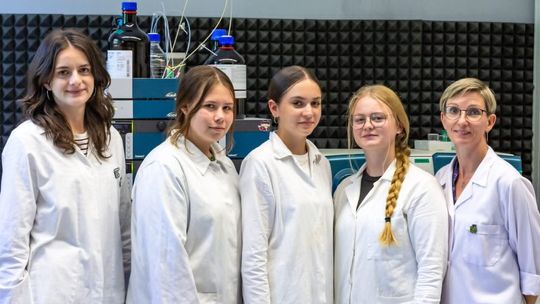 Badaczki ze Sławięcic najlepsze w Polsce za projekt o zanieczyszczeniach Kanału Gliwickiego Badaczki ze Sławięcic najlepsze w Polsce za projekt o zanieczyszczeniach Kanału Gliwickiego