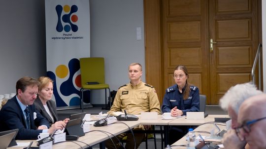 Bezpieczeństwo i finanse zdominowały wtorkową sesję Rady Powiatu Kędzierzyńsko-Kozielskiego. ZDJĘCIA Bezpieczeństwo i finanse zdominowały wtorkową sesję Rady Powiatu Kędzierzyńsko-Kozielskiego. ZDJĘCIA