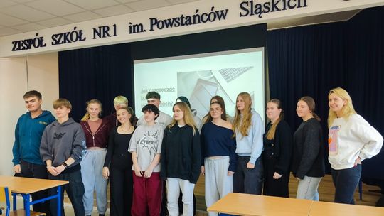 „Bohaterowie Ekologicznej Rewolucji” w Budowlance. Uczniowie technikum działają na rzecz klimatu