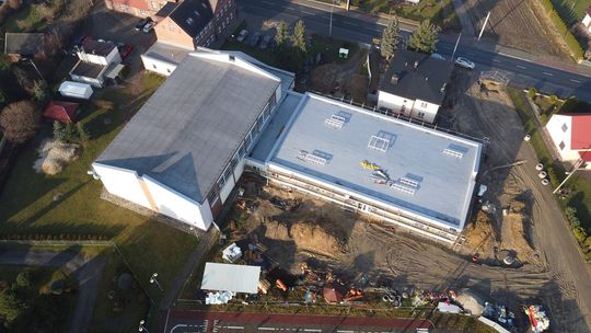 Budowa nowego przedszkola w Cisowej przebiega zgodnie z planem. ZDJĘCIA