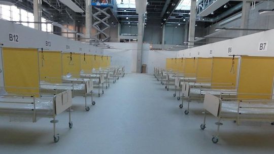 Budowa szpitala tymczasowego na Opolszczyźnie dobiega końca