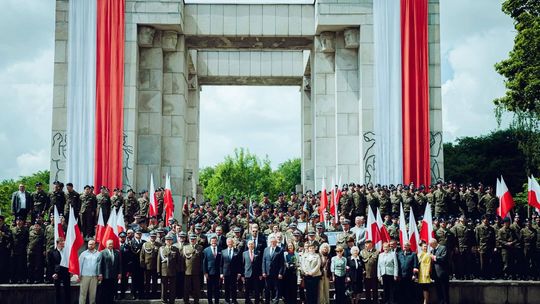 Centralne Obchody Dnia Kadeta 2026 na Górze św. Anny. ZDJĘCIA