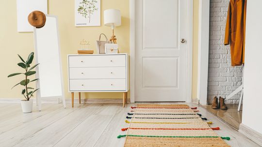 Chodniki i dywany do przedpokoju – trendy 2025