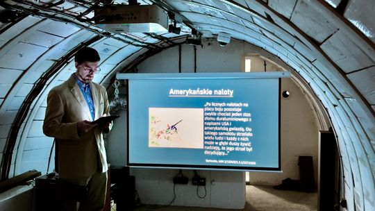 Ciekawa prelekcja historyka z „Jagiellonki”, który pochodzi z naszego miasta. FILM