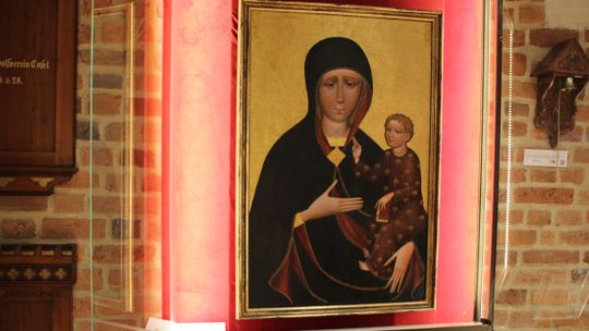 Cudowny obraz Matki Boskiej z Koźla można oglądać w kozielskim muzeum
