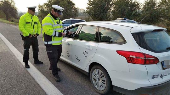 Czeska policja rejestruje w systemie każdego, kto przekracza granicę