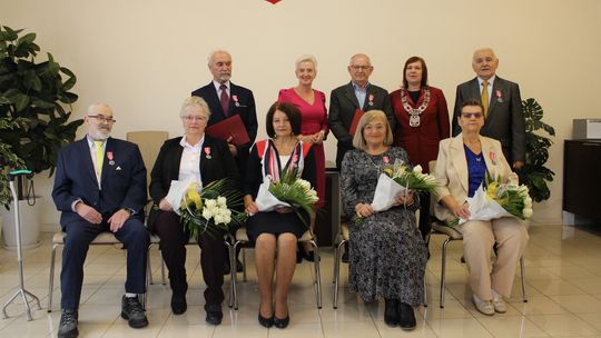 Cztery pary celebrowały "Złote Gody" w dniu 50. urodzin Kędzierzyna-Koźla [ZDJĘCIA]