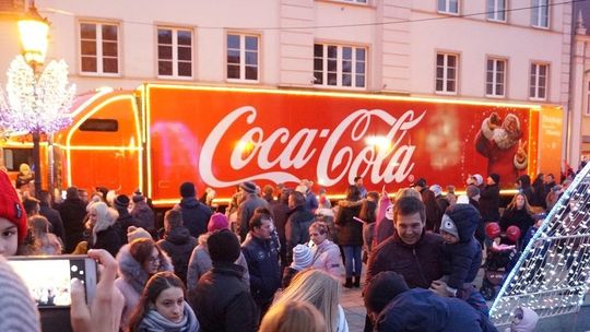Czy przyjedzie ciężarówka Coca-Coli? To zależy od mieszkańców