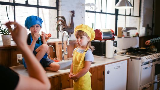 Czy warto zainwestować w drewniane meble dla dzieci? Poznaj zalety produktów Kid’s Wood