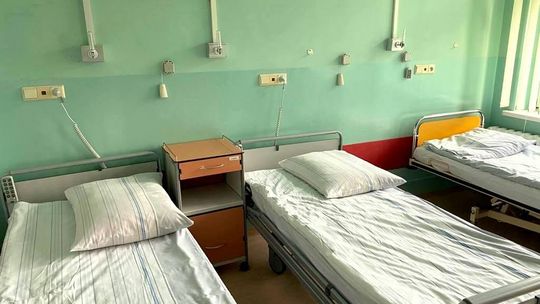 Dla pacjentów chorych na COVID-19 przygotowano 280 łóżek. Nowe oddziały są wyposażone w instalacje tlenowe