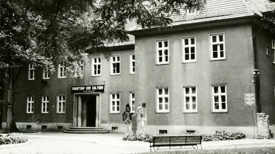 Dom kultury na Skarbowej był kiedyś placówką powiatową