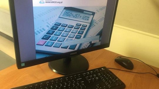 Dowiedz się, jak działa generator eNGO Dowiedz się, jak działa generator eNGO