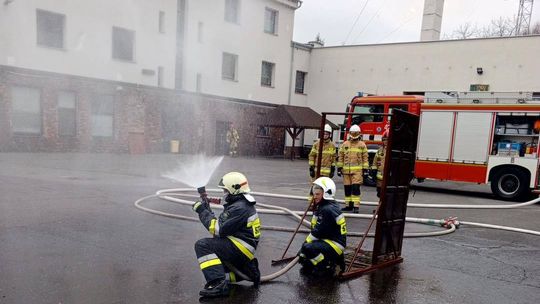 Druhowie z OSP nabierali doświadczenia w Kędzierzynie-Koźlu. ZDJĘCIA