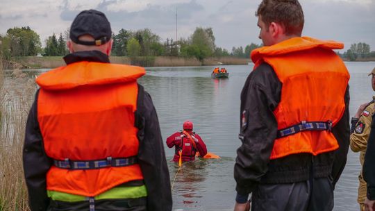 Duże ćwiczenia strażackie na akwenie Dębowa pk. "Wodnik 2023". Zdjęcia