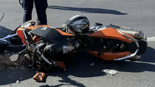 Dwa groźne wypadki drogowe, w których ucierpieli motocykliści