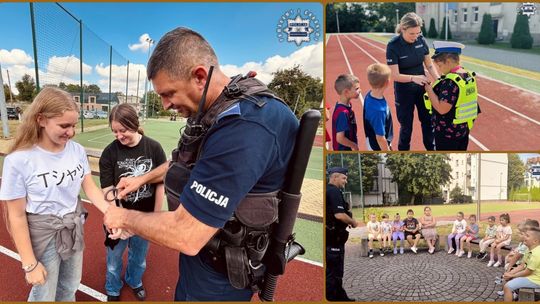 Dzielnicowi z wizytą w szkołach, edukują najmłodszych. ZDJĘCIA