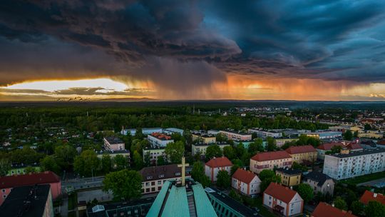 Dziś w nocy może zagrzmieć. Meteorolodzy ostrzegają też przed gradem