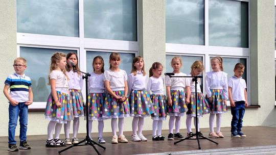 Festyn Rodzinny w PSP nr 15 w Kędzierzynie-Koźlu – "Komplementuj-nie hejtuj"! ZDJĘCIA Festyn Rodzinny w PSP nr 15 w Kędzierzynie-Koźlu – "Komplementuj-nie hejtuj"! ZDJĘCIA