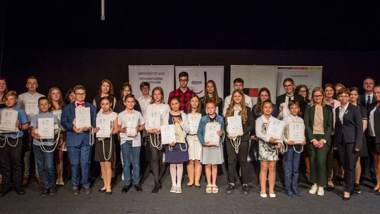 Finał XXVIII Konkursu Recytatorskiego "Młodzież recytuje poezję". Wśród najlepszych nasza młodzież