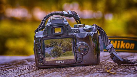 Fotografka straciła sprzęt za 45 tysięcy złotych. Chciała tylko pomóc koledze Fotografka straciła sprzęt za 45 tysięcy złotych. Chciała tylko pomóc koledze