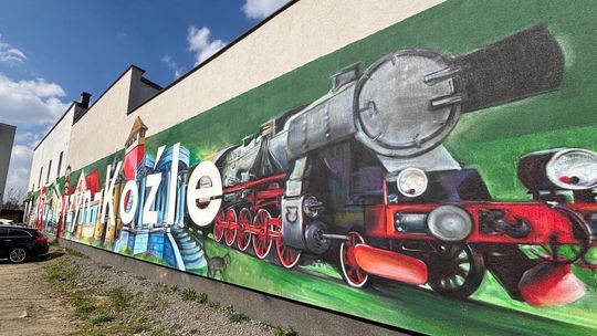 Gigantyczny mural powstał w pobliżu dworca PKP w Kędzierzynie. ZDJĘCIA