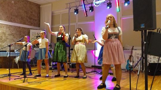 Gminny Oktoberfest w Reńskiej Wsi. To będzie wieczór pełen muzyki i tańca