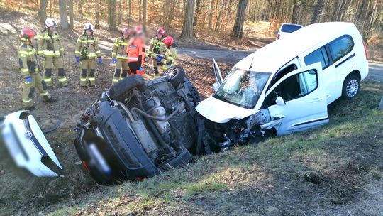 Groźny wypadek z udziałem mieszkańców powiatu kędzierzyńsko-kozielskiego. ZDJĘCIA