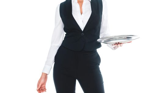 Hostessa – czy naprawdę jest pomocna przy budowie i umacnianiu marki?