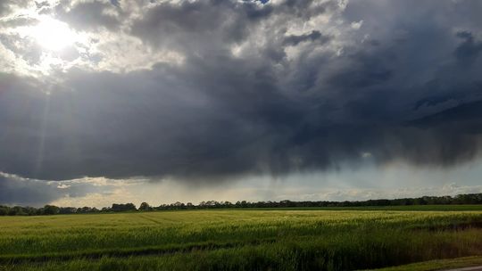 IMGW ostrzega: najwyższy, 3. stopień zagrożenia dla południowej części województwa opolskiego