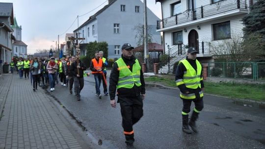 Inicjatywa wraca po trzech latach. Przed nami II Zakrzowska Nocna Droga Krzyżowa