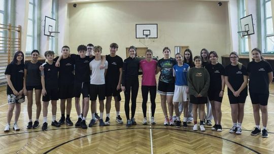 Inspirujące warsztaty sportowe z Ewą Komander w Sławięcicach Inspirujące warsztaty sportowe z Ewą Komander w Sławięcicach