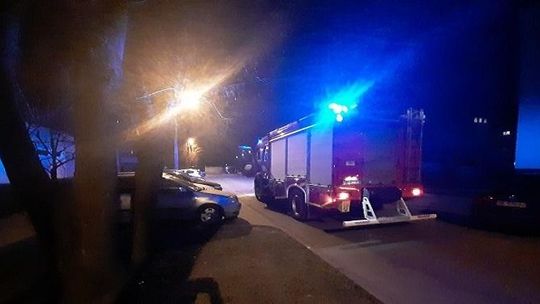 Interwencja straży pożarnej w bloku mieszkalnym przy ul. Piastowskiej