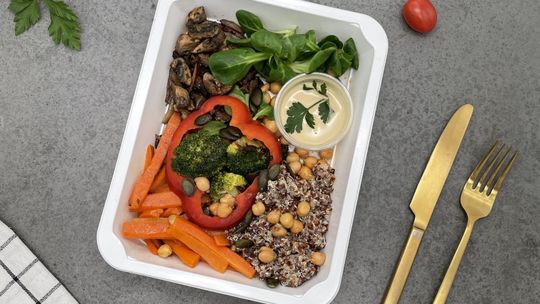 Jak catering dietetyczny zmienił moje życie po ciąży