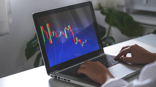 Jak Email Marketing Zwiększa Lojalność Klientów i Powtarzalność Zakupów?