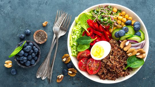 Jak jeść zdrowo i oszczędzać czas dzięki cateringowi dietetycznemu?