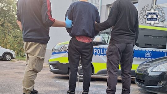 Trzy miesiące aresztu dla Jakuba L. Mówił, że „słyszał w głowie głosy nakazujące mu atak”