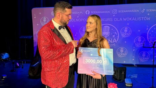 Julia Kusz najlepszą wokalistką ogólnopolskiego konkursu! Grand Prix dla uczennicy I LO