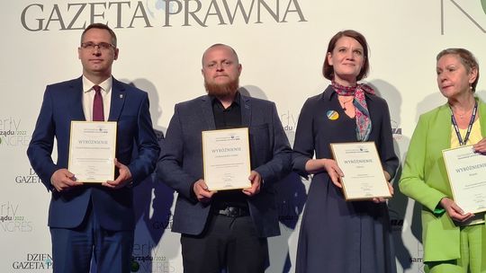 Kampania powiatu doceniona na kongresie Perły Samorządu 2022