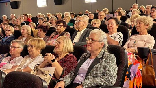 Kędzierzyński Uniwersytet Trzeciego Wieku rozpoczął kolejny rok akademicki. ZDJĘCIA