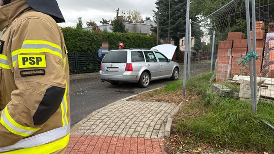 Kierowca myślał, że samochód zapalił się w trakcie jazdy Kierowca myślał, że samochód zapalił się w trakcie jazdy