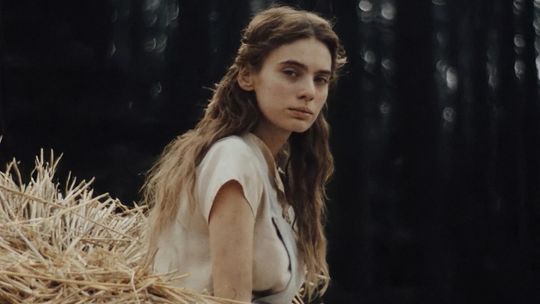 Kino Konesera w Heliosie. Seans filmu "Wpatrując się w słońce" Kino Konesera w Heliosie. Seans filmu "Wpatrując się w słońce"